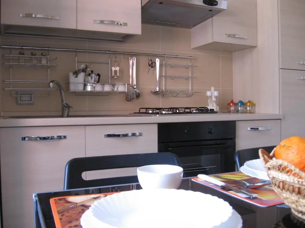 Apartment Appartamento Loreto Milan Italy